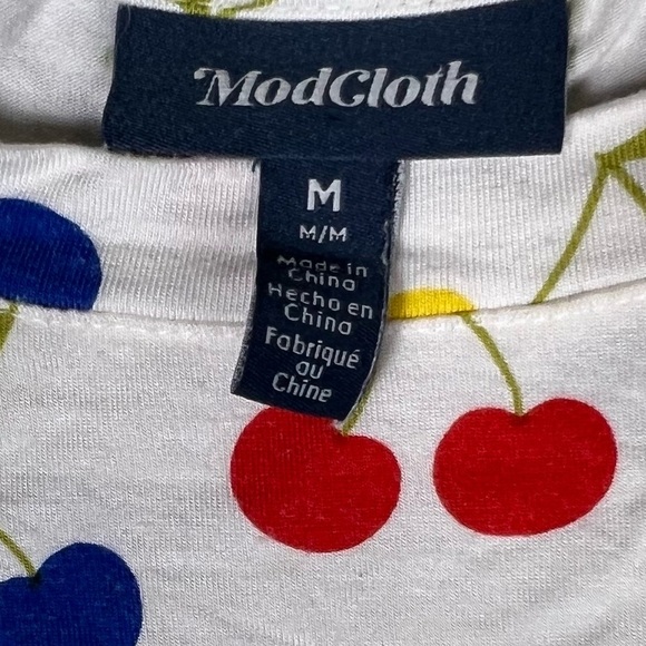 Modcloth Shirt Womens Medium Cherry Fruit Colorful Cheery Retro Soft Pinup - Picture 4 of 6